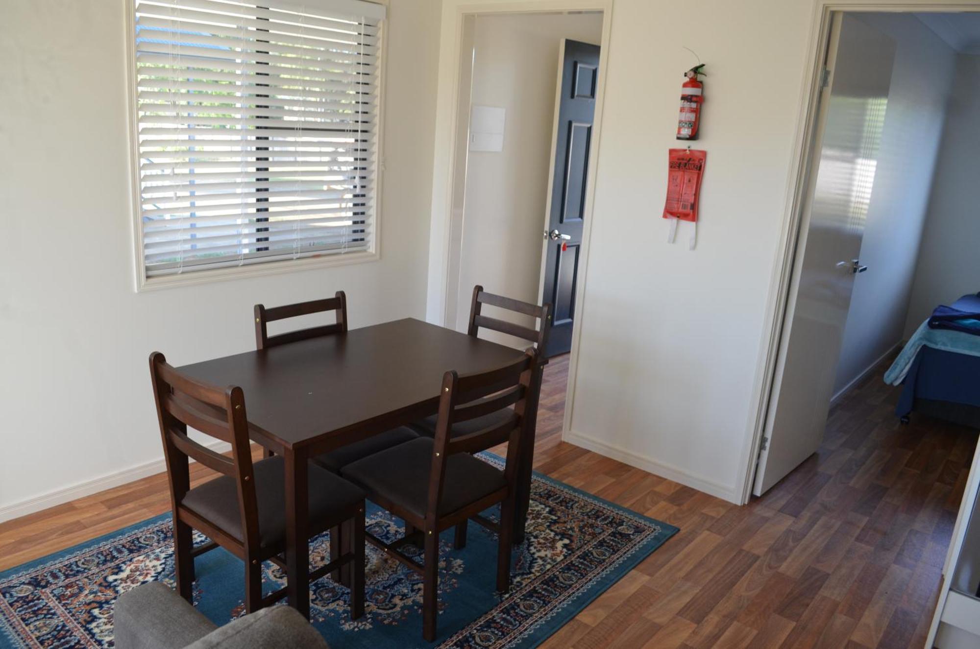 Wondai Accommodation Units And Villas Extérieur photo