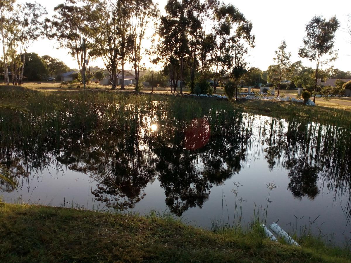 Wondai Accommodation Units And Villas Extérieur photo