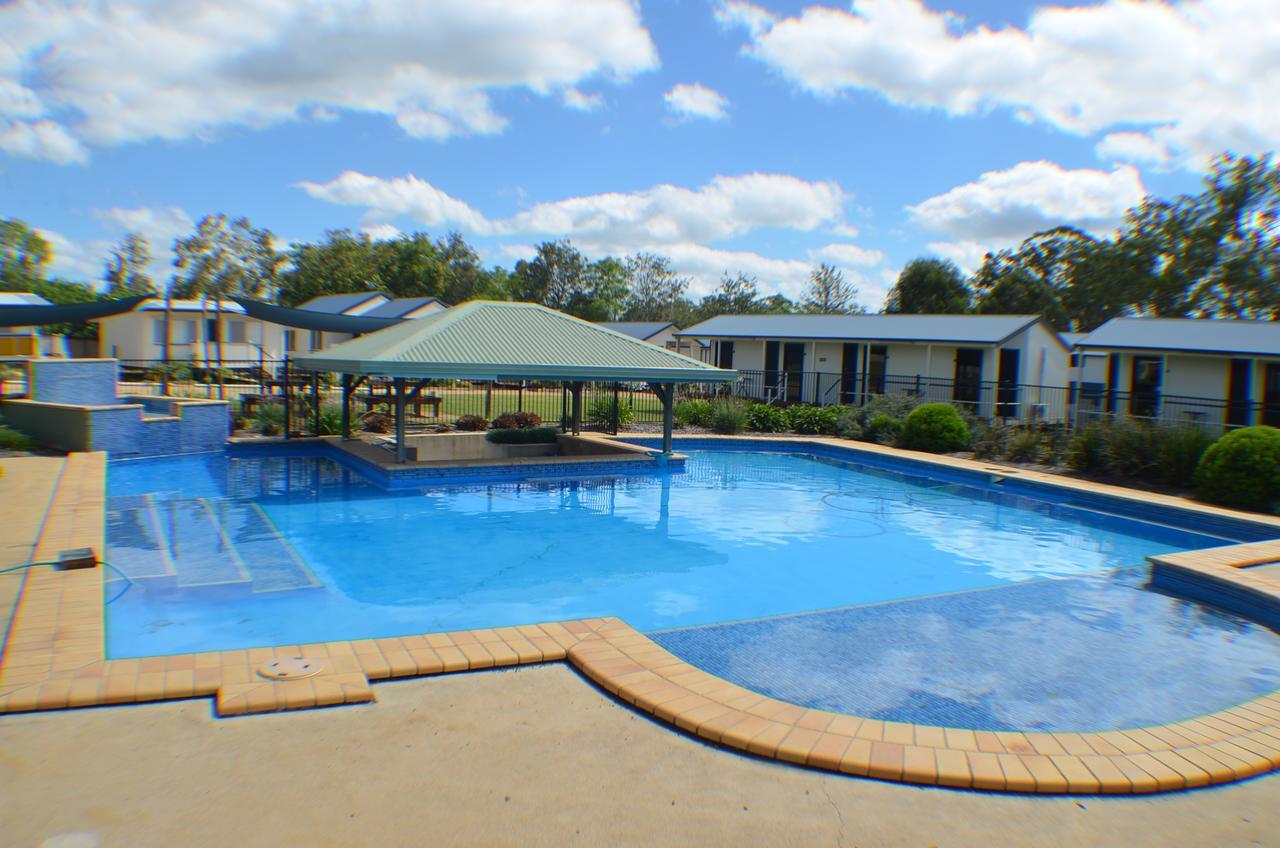 Wondai Accommodation Units And Villas Extérieur photo