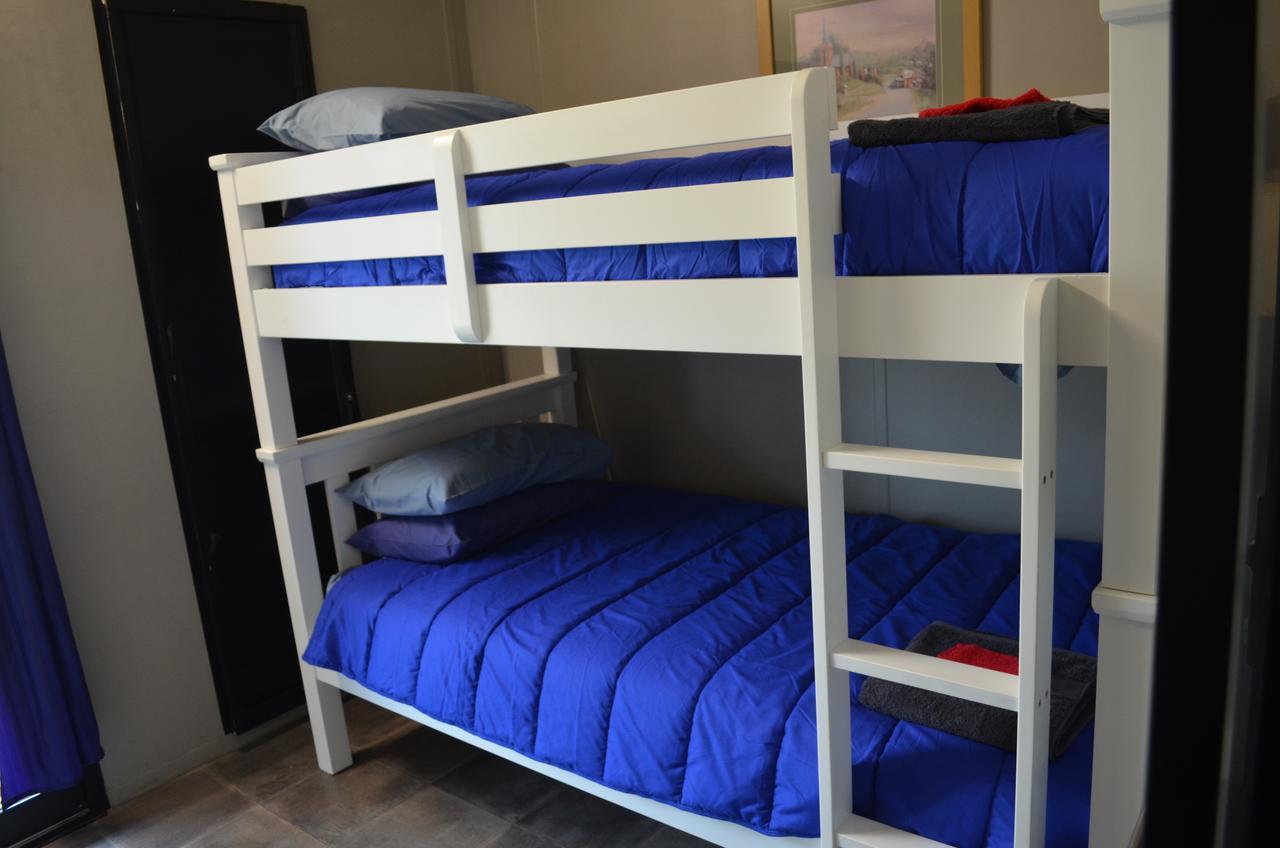 Wondai Accommodation Units And Villas Extérieur photo