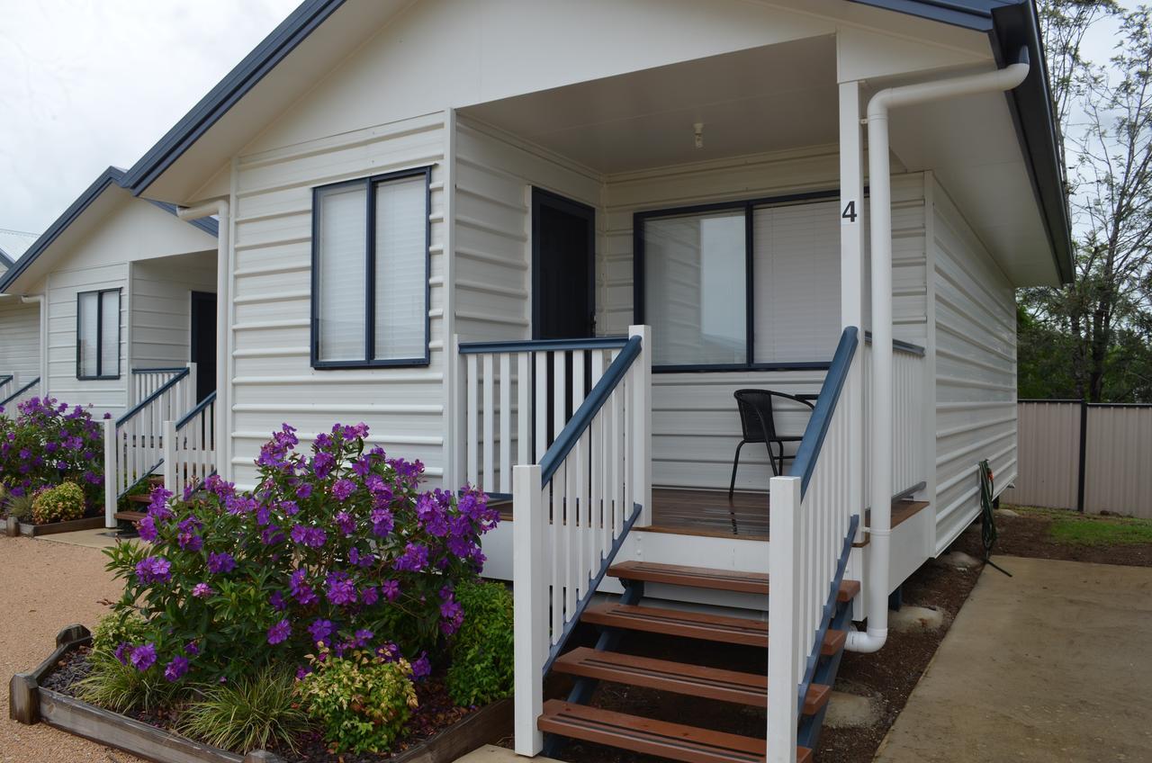 Wondai Accommodation Units And Villas Extérieur photo