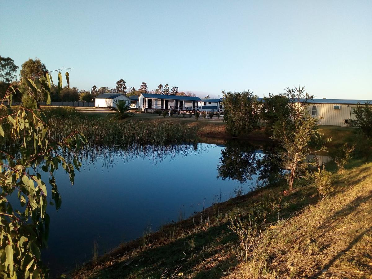 Wondai Accommodation Units And Villas Extérieur photo